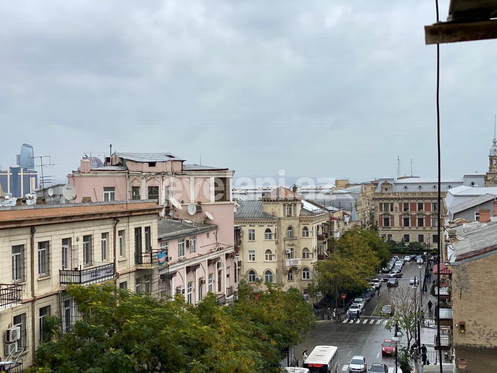 Satılır, köhnə tikili, 2 otaqlı, 50 m², İçəri Şəhər m.