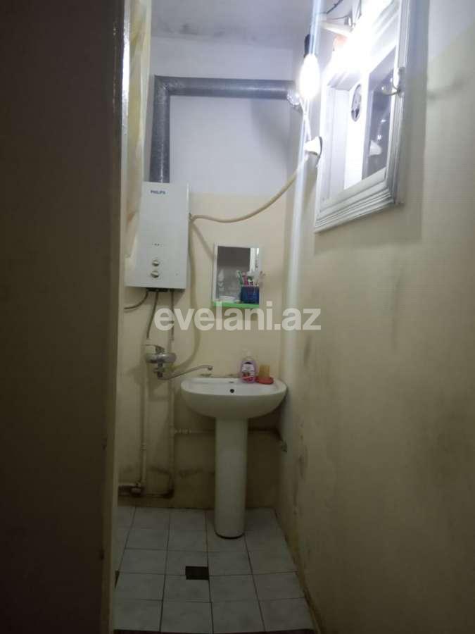 Satılır, köhnə tikili, 2 otaqlı, 46 m², İnşaatçılar m.