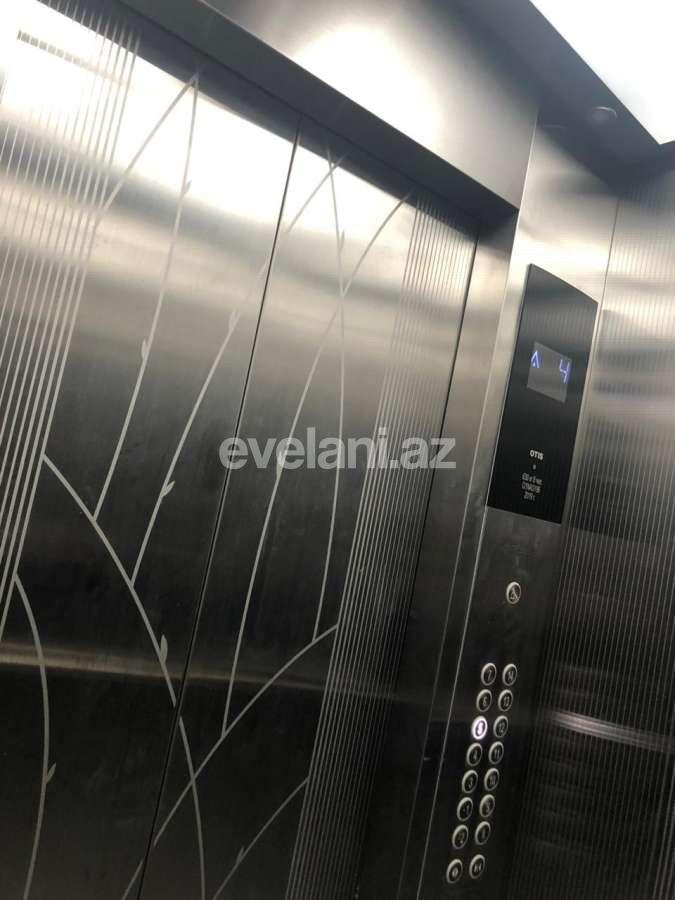 Sale, new building, 2 room, 50 m², Inshaatchilar m.