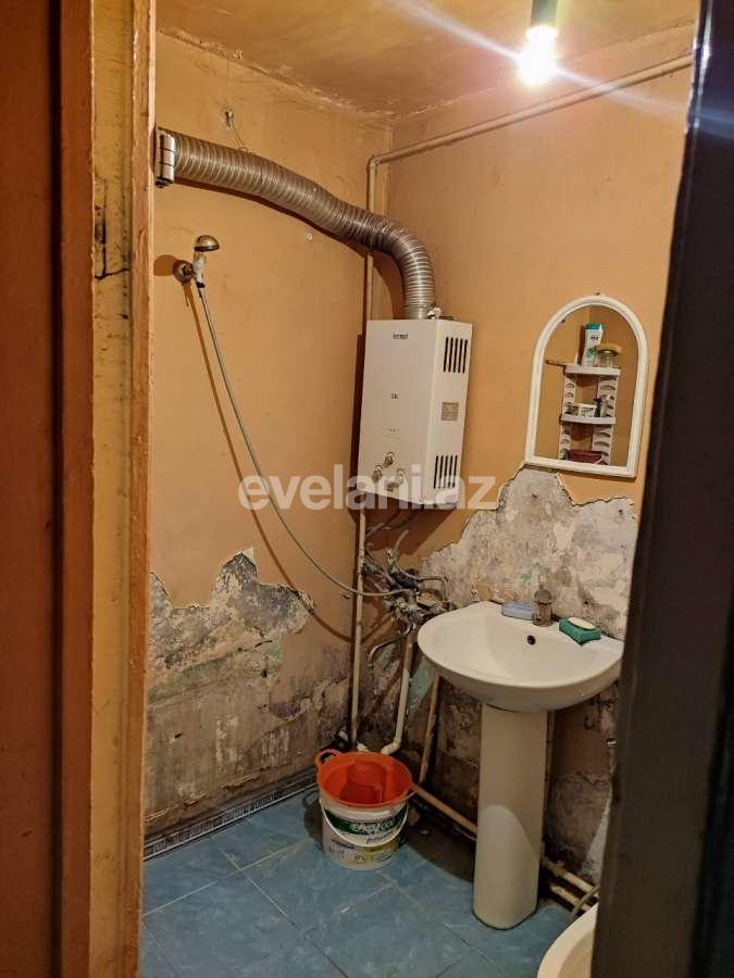 Satılır, köhnə tikili, 2 otaqlı, 40 m², Neftçilər m.