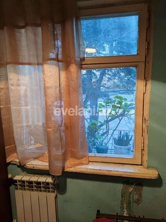 Satılır, köhnə tikili, 2 otaqlı, 40 m², Neftçilər m.