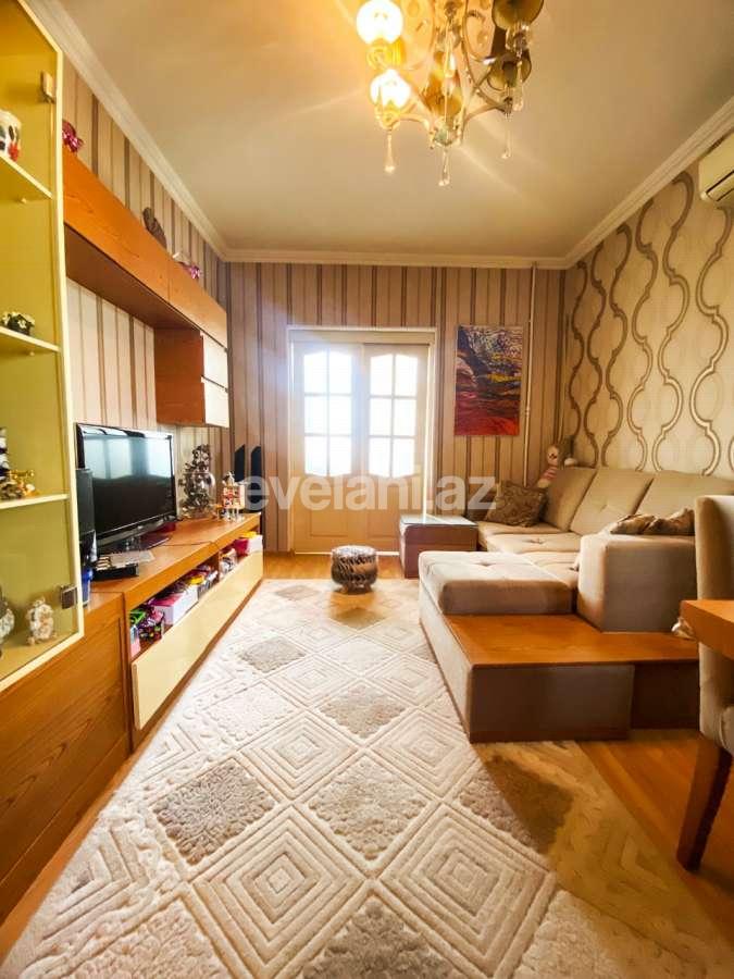 Satılır, köhnə tikili, 2 otaqlı, 40 m², Bakı, Nizami r, Xalqlar Dostluğu m.