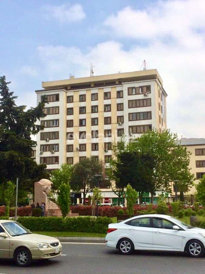 Satılır, köhnə tikili, 2 otaqlı, 60 m², Bakı, Nərimanov r.