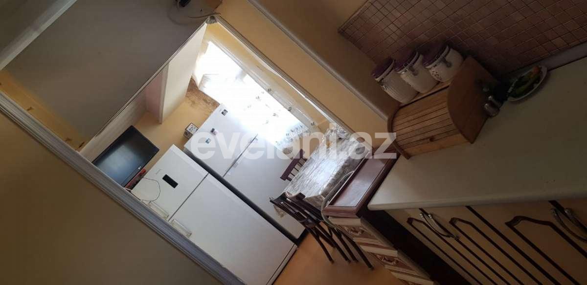 Satılır, köhnə tikili, 3 otaqlı, 90 m², Bakı, Nizami r, Qara Qarayev m.