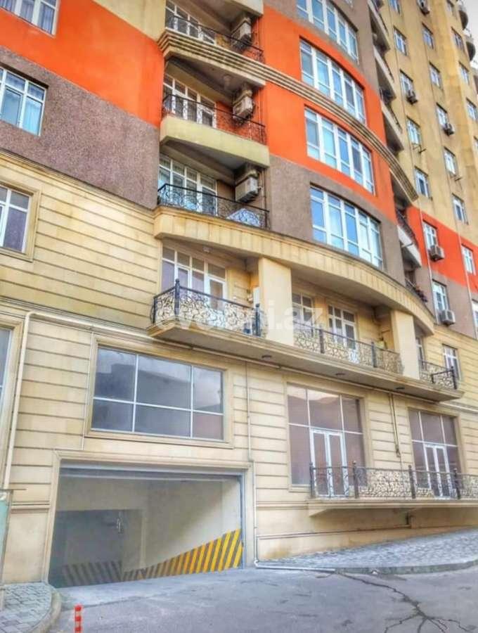 Продаётся, новостройка, 4-комнаты, 205 m², Элмляр Академиясы m.