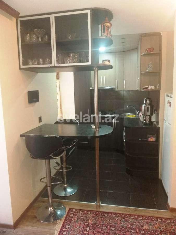 Satılır, köhnə tikili, 3 otaqlı, 50 m², Bakı, Nərimanov r.