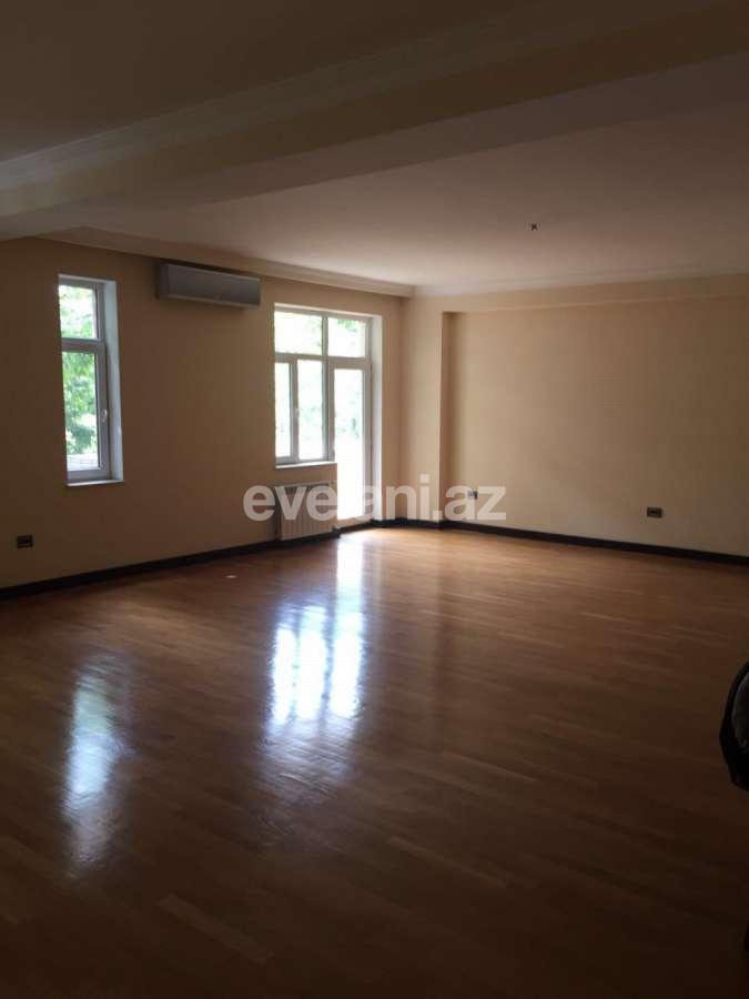 Satılır, yeni tikili, 4 otaqlı, 240 m², 28 may m.