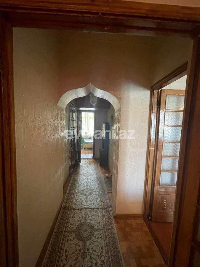 Satılır, köhnə tikili, 2 otaqlı, 50 m², Bakı, Yasamal r, Elmlər Akademiyası m.