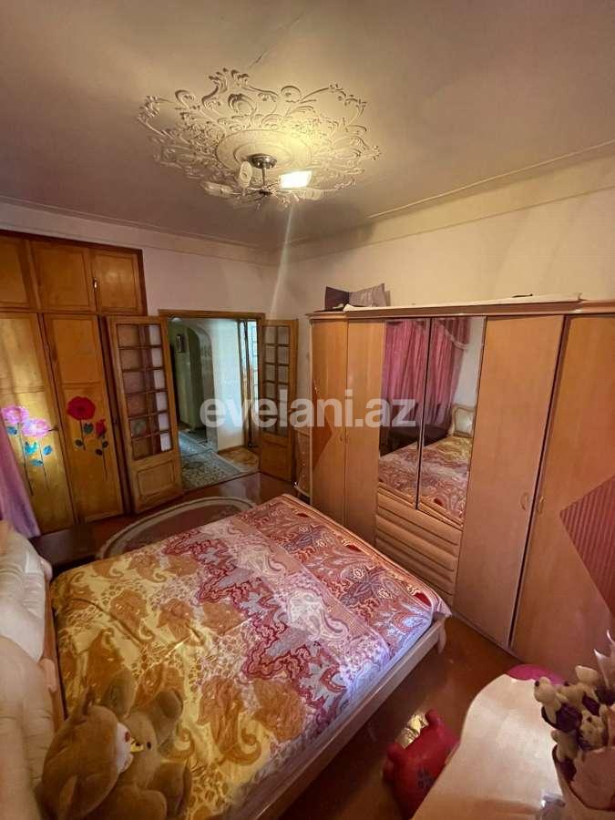 Satılır, köhnə tikili, 2 otaqlı, 50 m², Bakı, Yasamal r, Elmlər Akademiyası m.