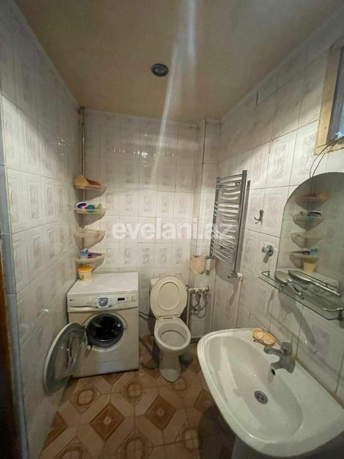 Satılır, köhnə tikili, 2 otaqlı, 50 m², Bakı, Yasamal r, Elmlər Akademiyası m.