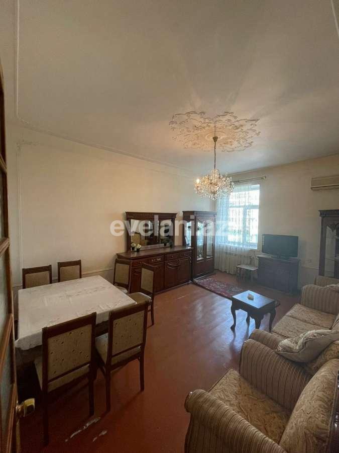 Satılır, köhnə tikili, 2 otaqlı, 50 m², Bakı, Yasamal r, Elmlər Akademiyası m.