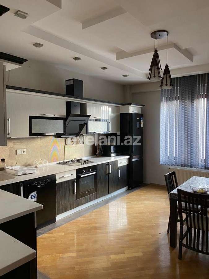Satılır, yeni tikili, 4 otaqlı, 210 m², Bakı, Səbail r, Sahil m.