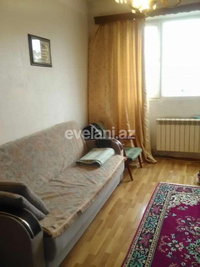 Sale, old building, 3 room, 80 m², Inshaatchilar m.