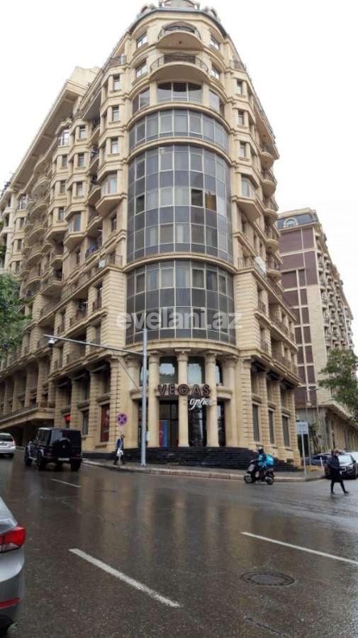 Satılır, yeni tikili, 4 otaqlı, 200 m², İçəri Şəhər m.