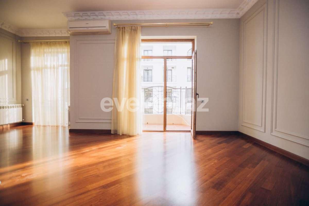 Satılır, yeni tikili, 4 otaqlı, 200 m², İçəri Şəhər m.