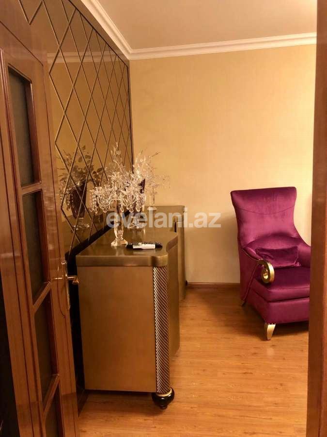 Satılır, köhnə tikili, 3 otaqlı, 75 m², Bakı, Yasamal r, Elmlər Akademiyası m.
