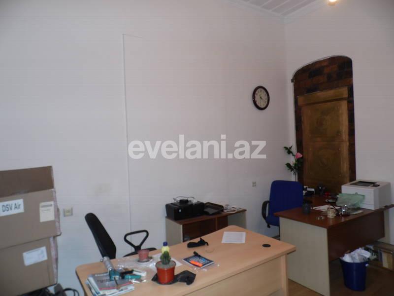 Сдаётся, офис, 2-комнаты, 42 m², Баку, Сабаильский r, Ичери Шехер m.