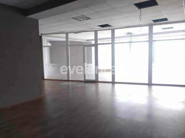 Kirayə verilir, ofis, 5 otaqlı, 245 m², Bakı, Səbail r.