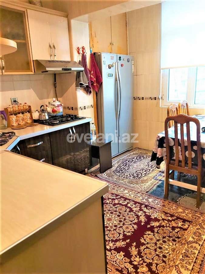 Satılır, köhnə tikili, 3 otaqlı, 80 m², Bakı, Binəqədi r, 9-cu mikrorayon q, Nəsimi m.