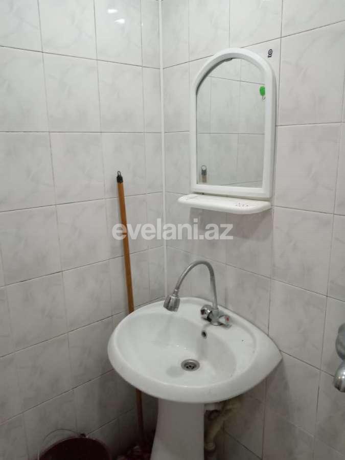 Satılır, köhnə tikili, 2 otaqlı, 35 m², Bakı, Nəsimi r, 4-cü mikrorayon q, Memar Əcəmi m.