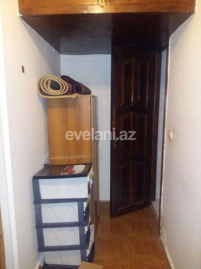 Satılır, köhnə tikili, 2 otaqlı, 35 m², Bakı, Nəsimi r, 4-cü mikrorayon q, Memar Əcəmi m.