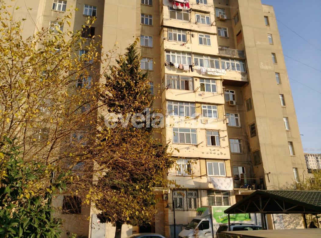 Satılır, köhnə tikili, 3 otaqlı, 80 m², Bakı, Nizami r, Xalqlar Dostluğu m.