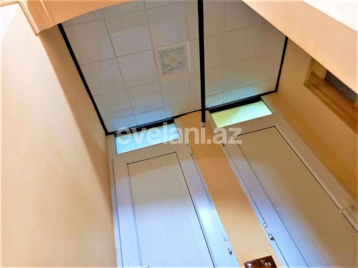 Satılır, köhnə tikili, 3 otaqlı, 80 m², Bakı, Nizami r, Xalqlar Dostluğu m.