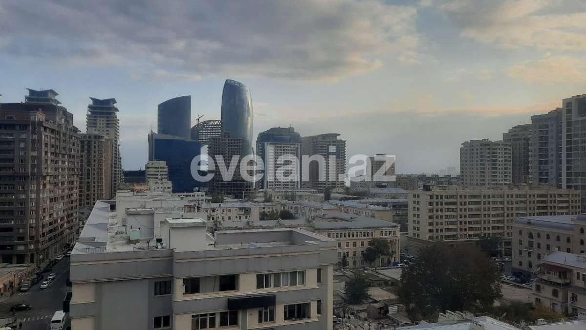 Sale, old building, 2 room, 65 m², Baku, Nasimi r, 28 may m.