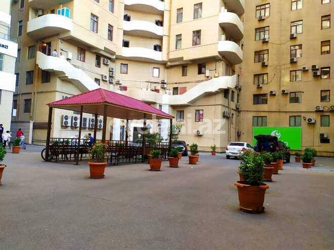 Sale, old building, 2 room, 95 m², Baku, Yasamal r, Elmlar Akademiyası m.