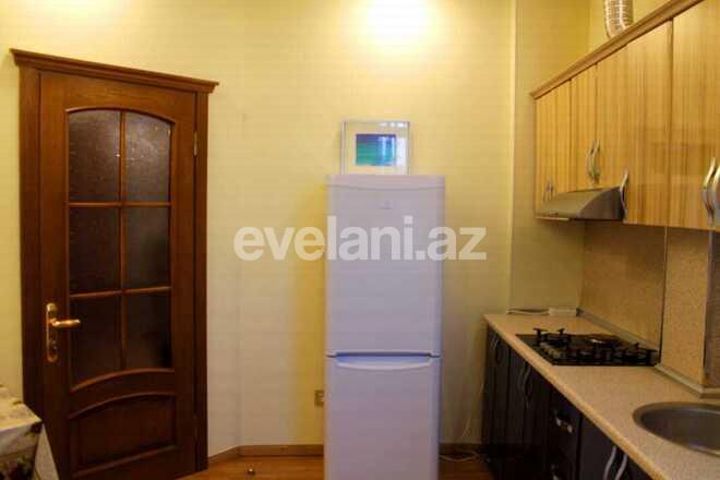 Sale, old building, 2 room, 95 m², Baku, Yasamal r, Elmlar Akademiyası m.