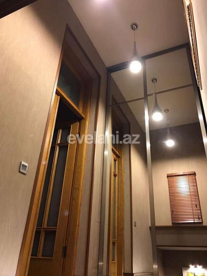 Satılır, köhnə tikili, 3 otaqlı, 170 m², Bakı, Səbail r.