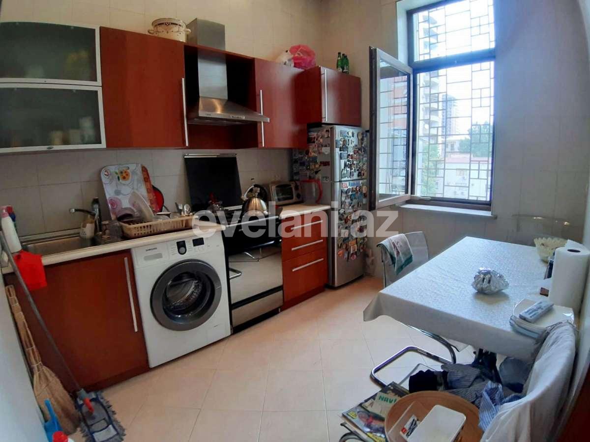 Satılır, köhnə tikili, 3 otaqlı, 75 m², Bakı, Nəsimi r, 28 may m.