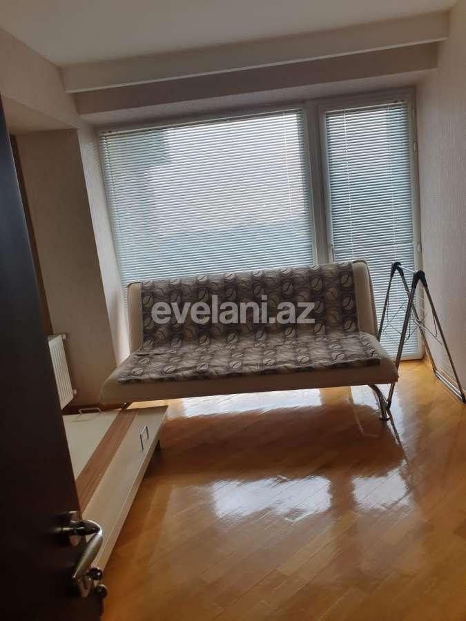 Rent, old building, 4 room, 115 m², Baku, Sabail r.