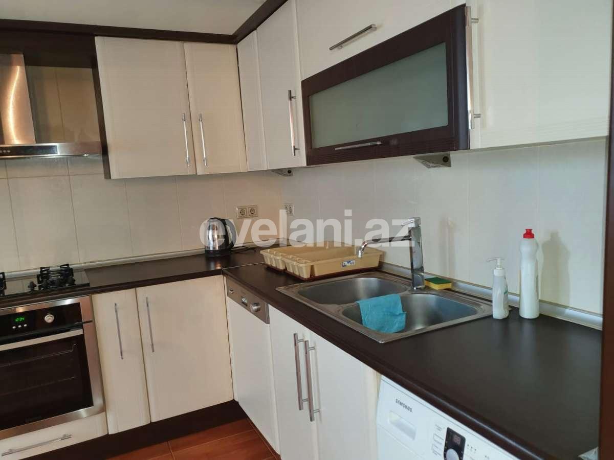 Rent, old building, 4 room, 115 m², Baku, Sabail r.