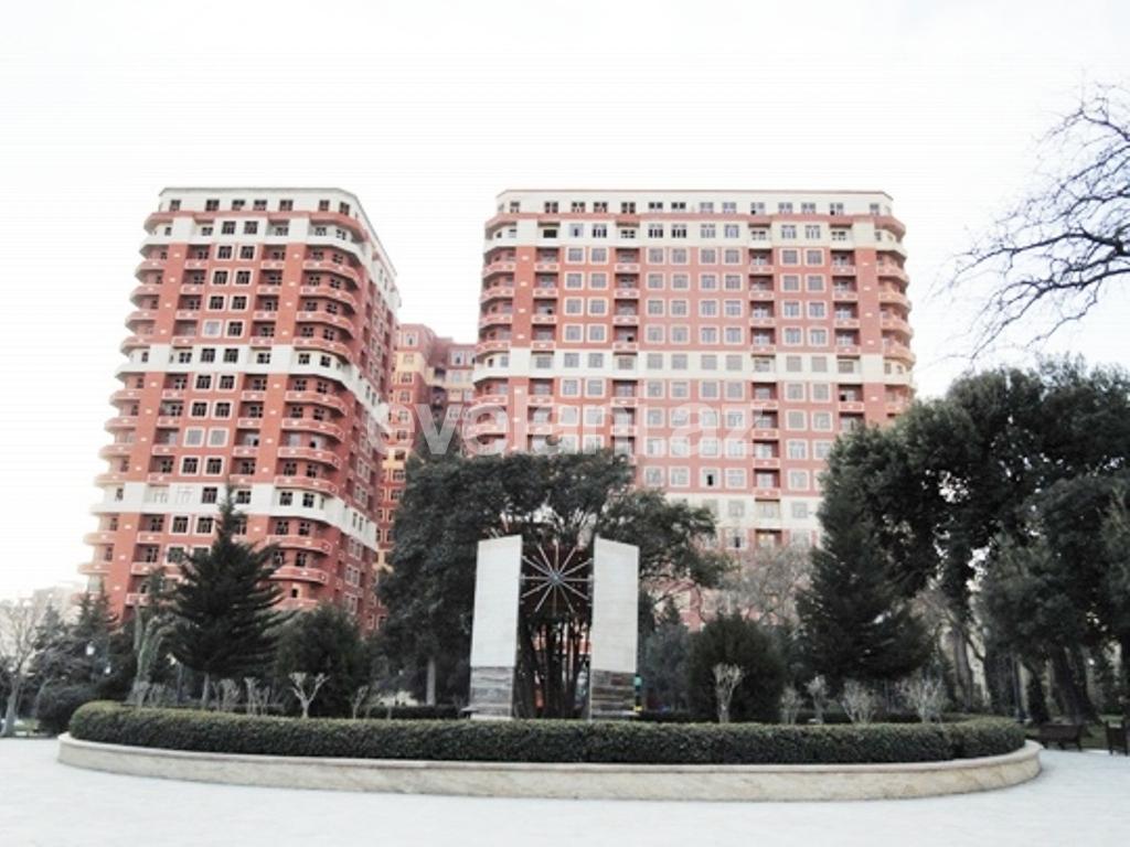 Sale, new building, 4 room, 166 m², Baku, Nasimi r.