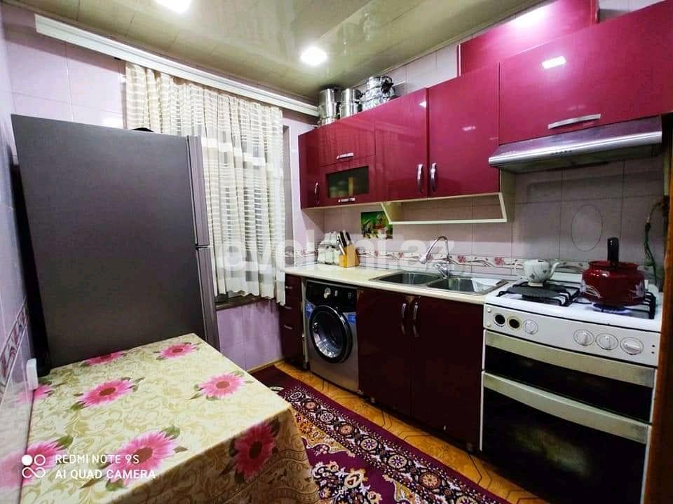 Sale, old building, 3 room, 70 m², Baku, Nizami r, Gara Garayev m.