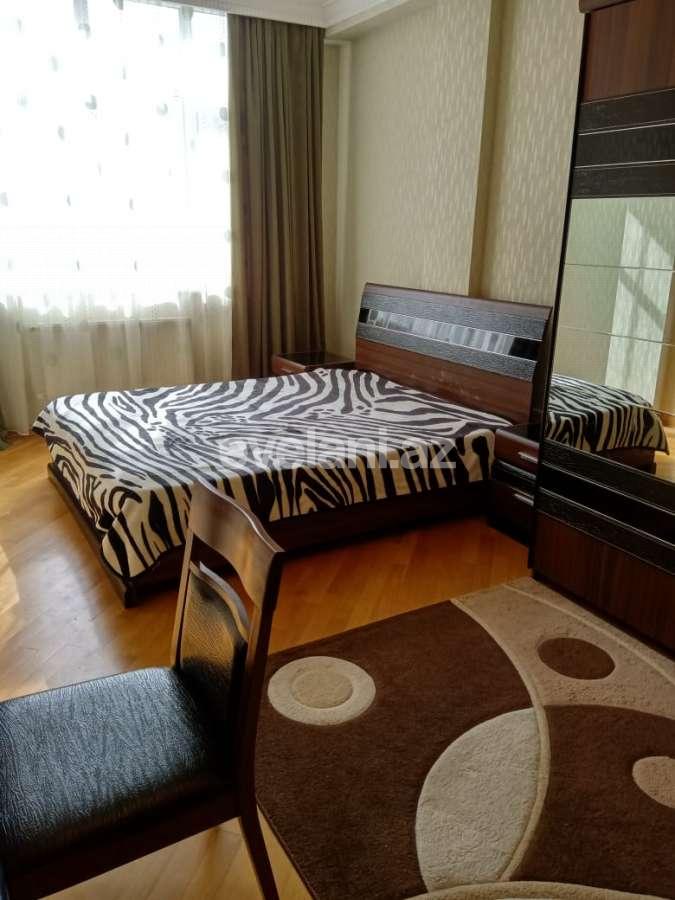 Rent, new building, 4 room, 178 m², Baku, Yasamal r.