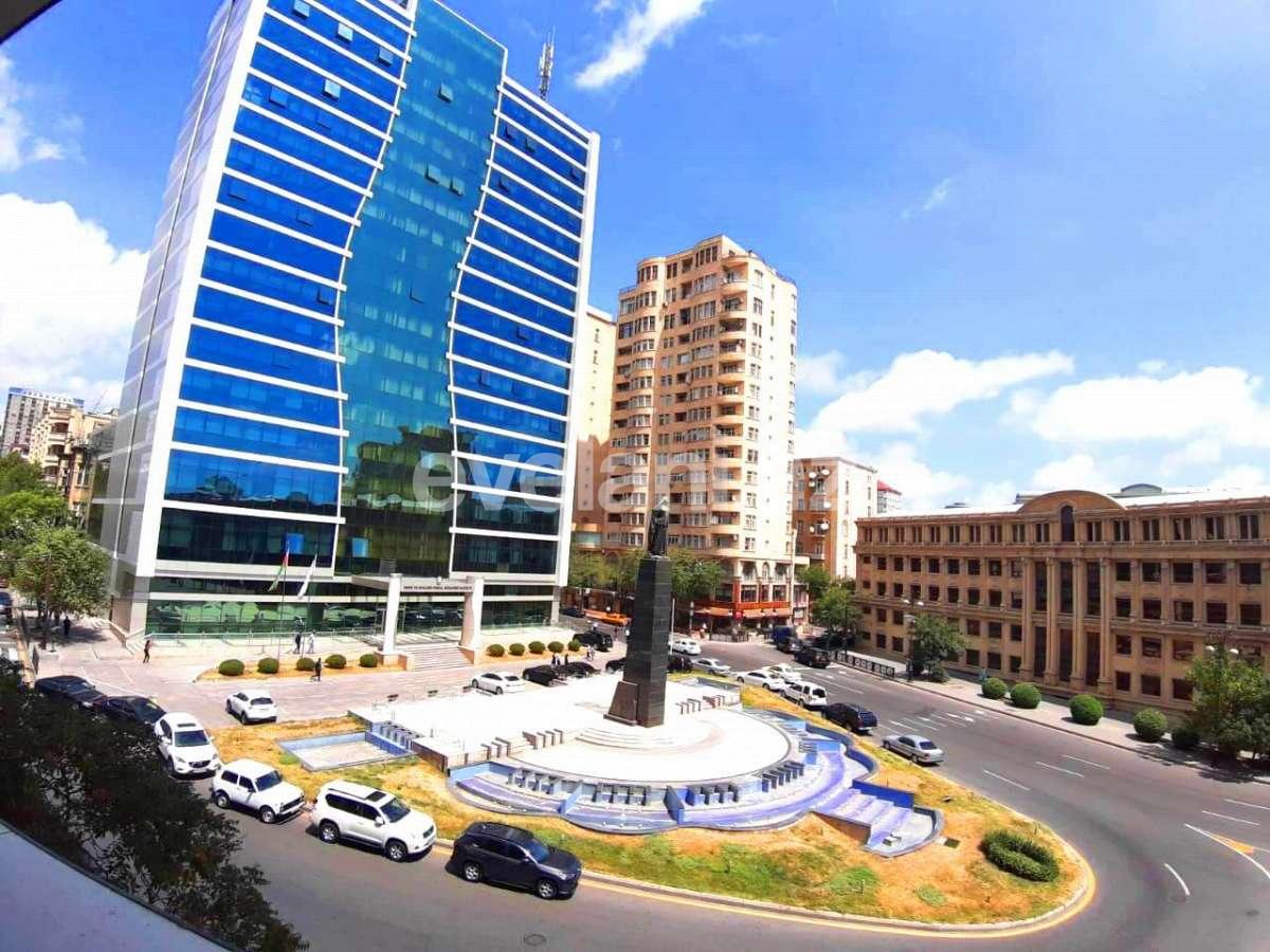 Продаётся, новостройка, 4-комнаты, 197 m², Баку, Ясамальский r, Низами m.