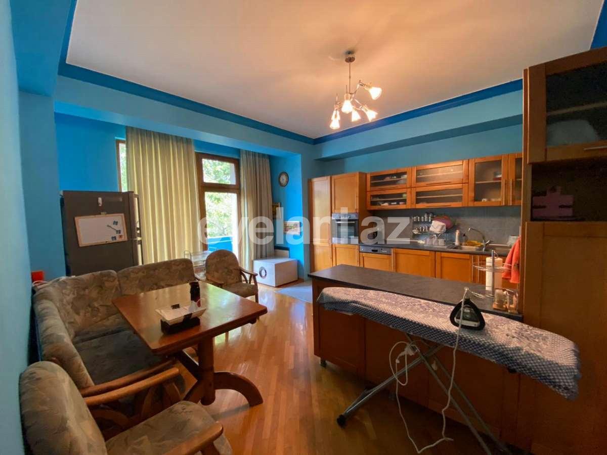 Satılır, yeni tikili, 4 otaqlı, 140 m², Bakı, Səbail r, Sahil m.