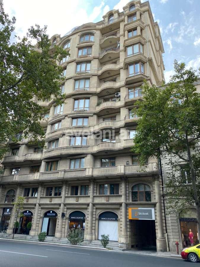 Satılır, yeni tikili, 4 otaqlı, 140 m², Bakı, Səbail r, Sahil m.