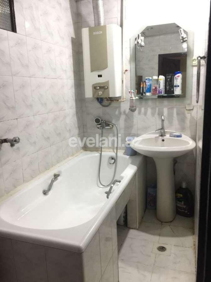 Satılır, köhnə tikili, 2 otaqlı, 60 m², Bakı, Binəqədi r, Nizami m.