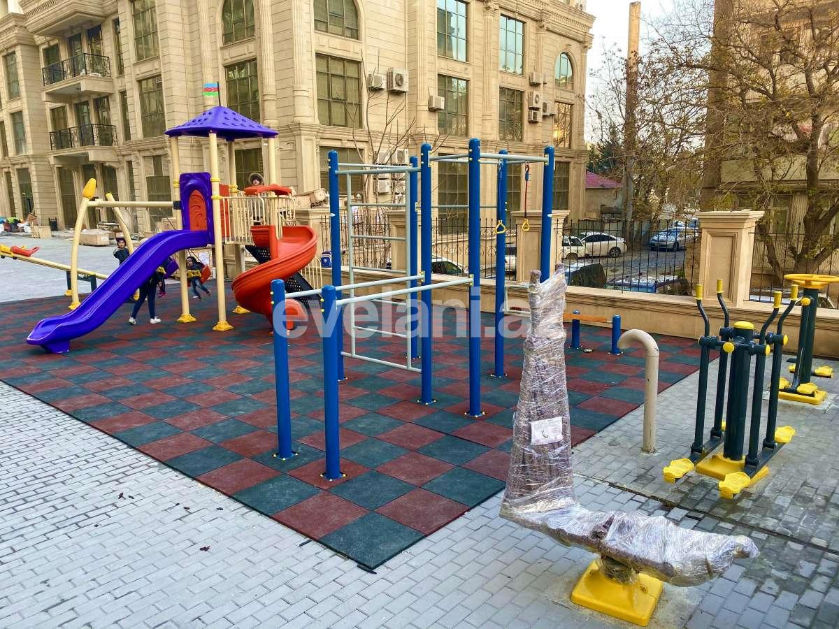 Satılır, yeni tikili, 1 otaqlı, 61 m², Bakı, Yasamal r, Elmlər Akademiyası m.