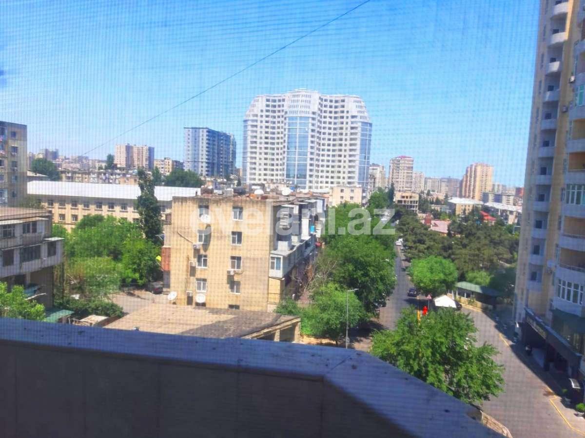 Satılır, yeni tikili, 4 otaqlı, 181 m², Bakı, Yasamal r, Elmlər Akademiyası m.