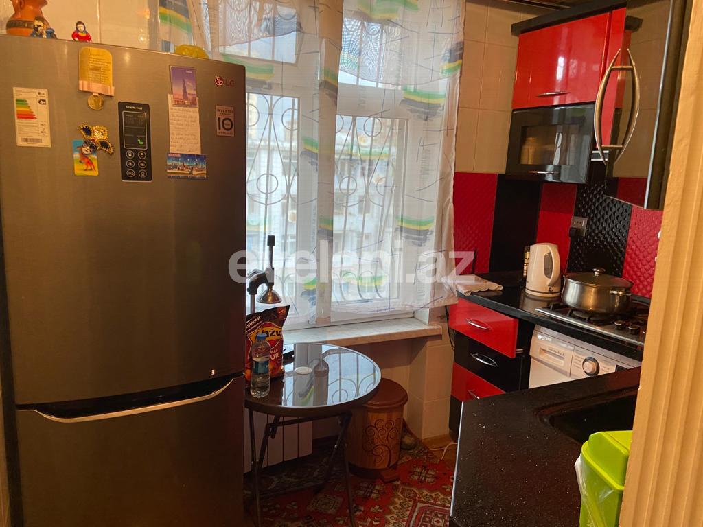 Продаётся, вторичка, 3-комнаты, 60 m², Баку, Ясамальский r, Иншаатчылар m.