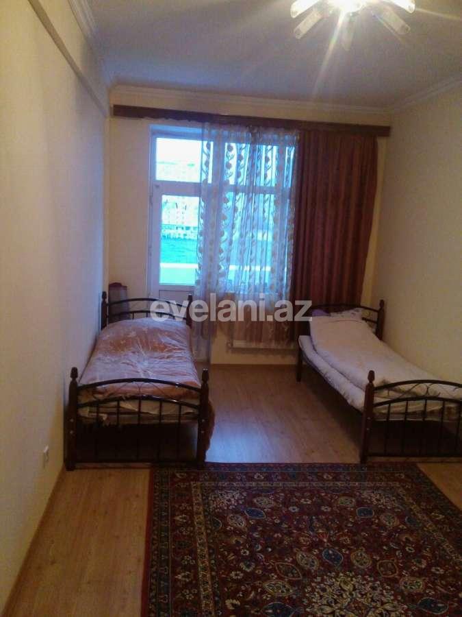 Satılır, yeni tikili, 4 otaqlı, 195 m², Bakı, Yasamal r, Elmlər Akademiyası m.