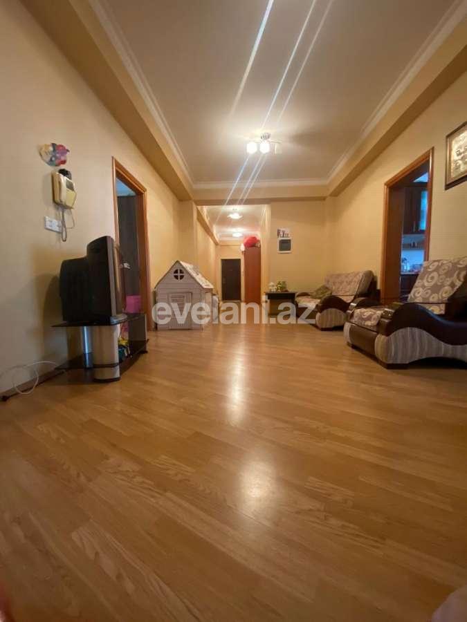 Satılır, yeni tikili, 4 otaqlı, 180 m², Bakı, Binəqədi r, 8-ci mikrorayon q.