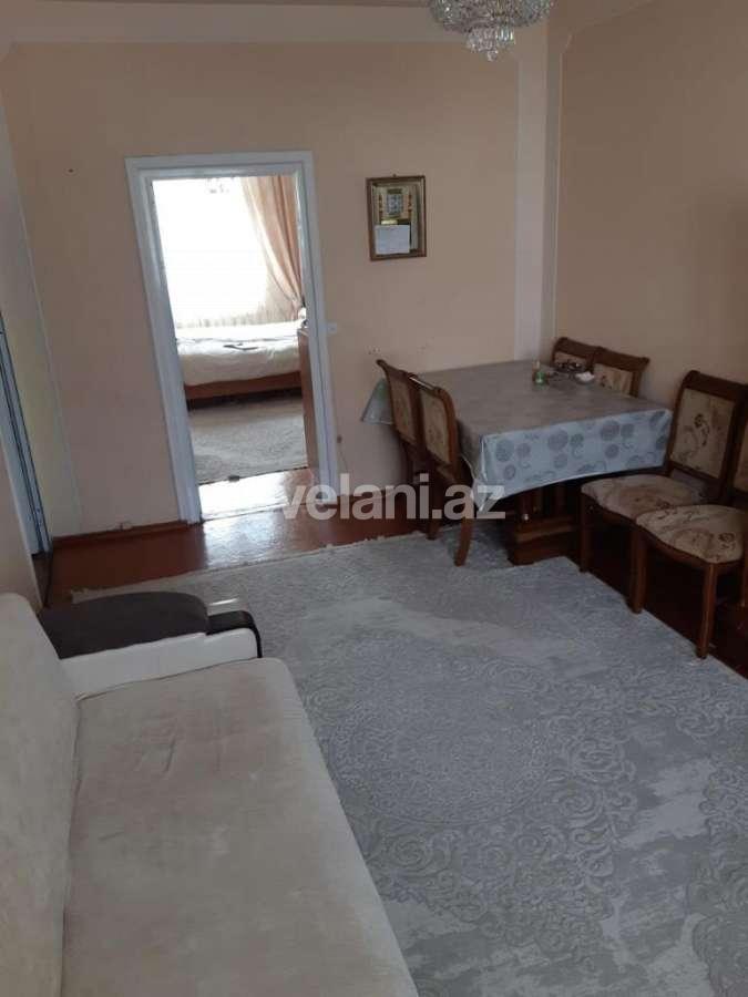 Satılır, köhnə tikili, 2 otaqlı, 45 m², Bakı, Nəsimi r, 3-cü mikrorayon q, Memar Əcəmi m.