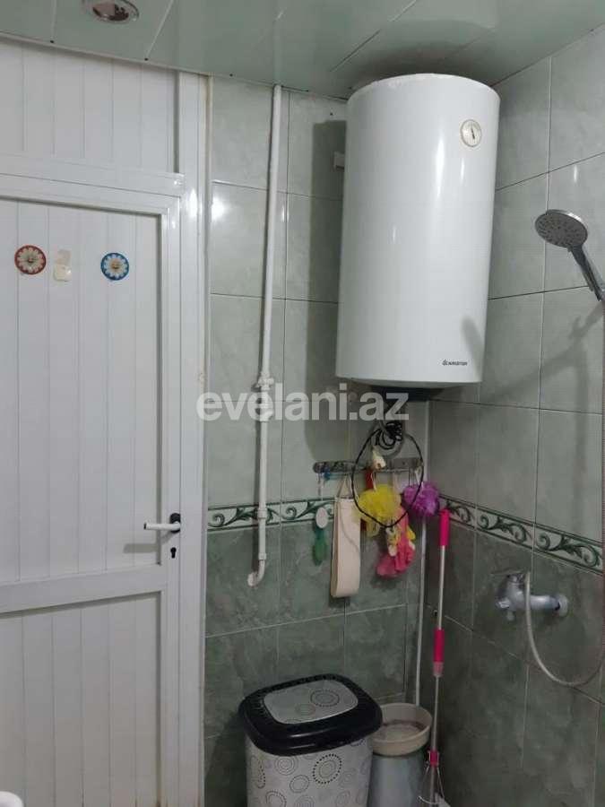 Satılır, köhnə tikili, 2 otaqlı, 45 m², Bakı, Nəsimi r, 3-cü mikrorayon q, Memar Əcəmi m.