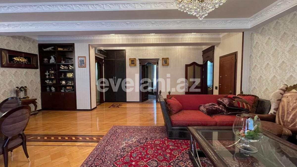 Kirayə verilir, yeni tikili, 5 otaqlı, 250 m², Bakı, Səbail r, İçəri Şəhər m.