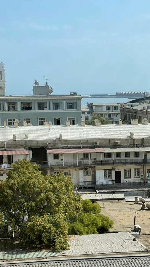 Kirayə verilir, yeni tikili, 5 otaqlı, 250 m², Bakı, Səbail r, İçəri Şəhər m.